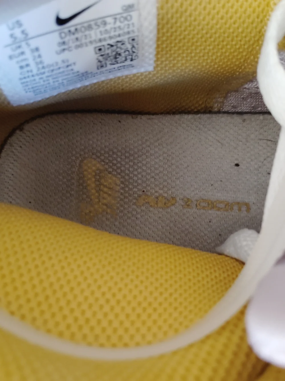 The Nike SB Zoom Blazer Mid Premium in the 